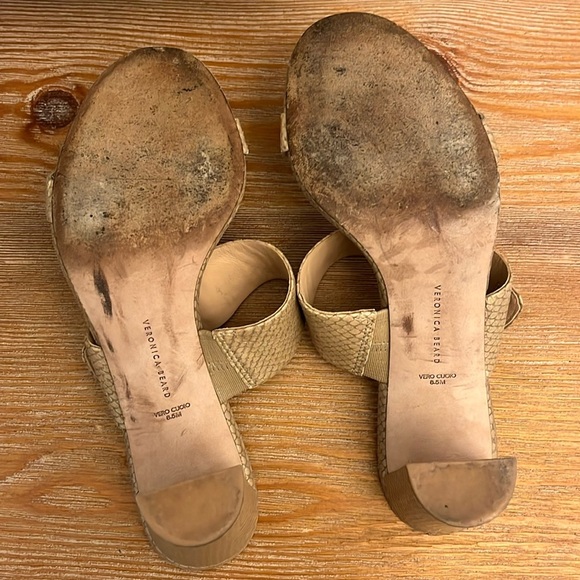 VERONICA BEARD Galoma Heeled Textured Leather Sandal - Coco - 8.5 - Picture 9 of 10